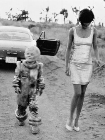 Femme et enfant, photo de Peter Lindbergh