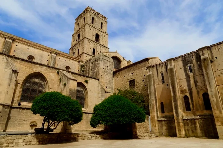 Saint-Trophime-Arles