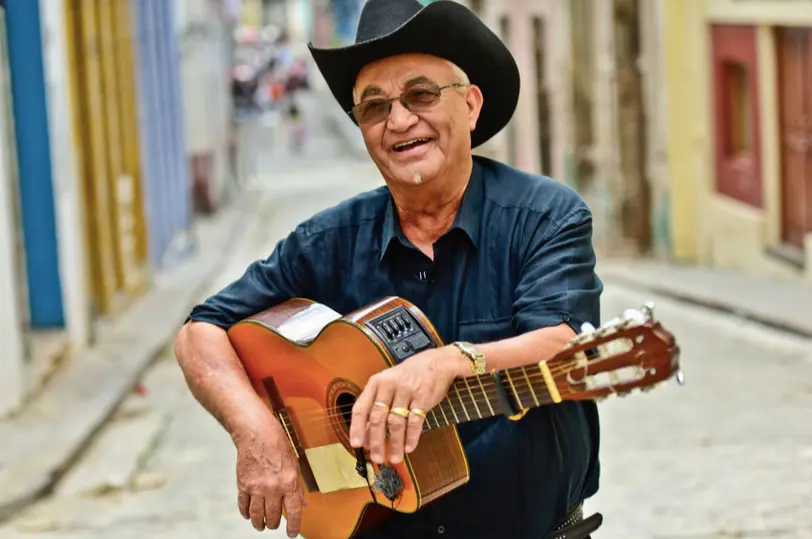 Eliades Ochoa