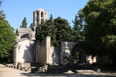 Arles Journées européennes du Patrimoine Les Alyscamps