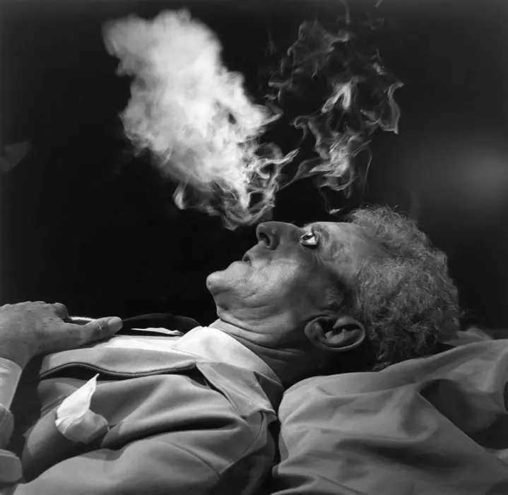 Jean Cocteau dans le film Le Testament d'Orphée