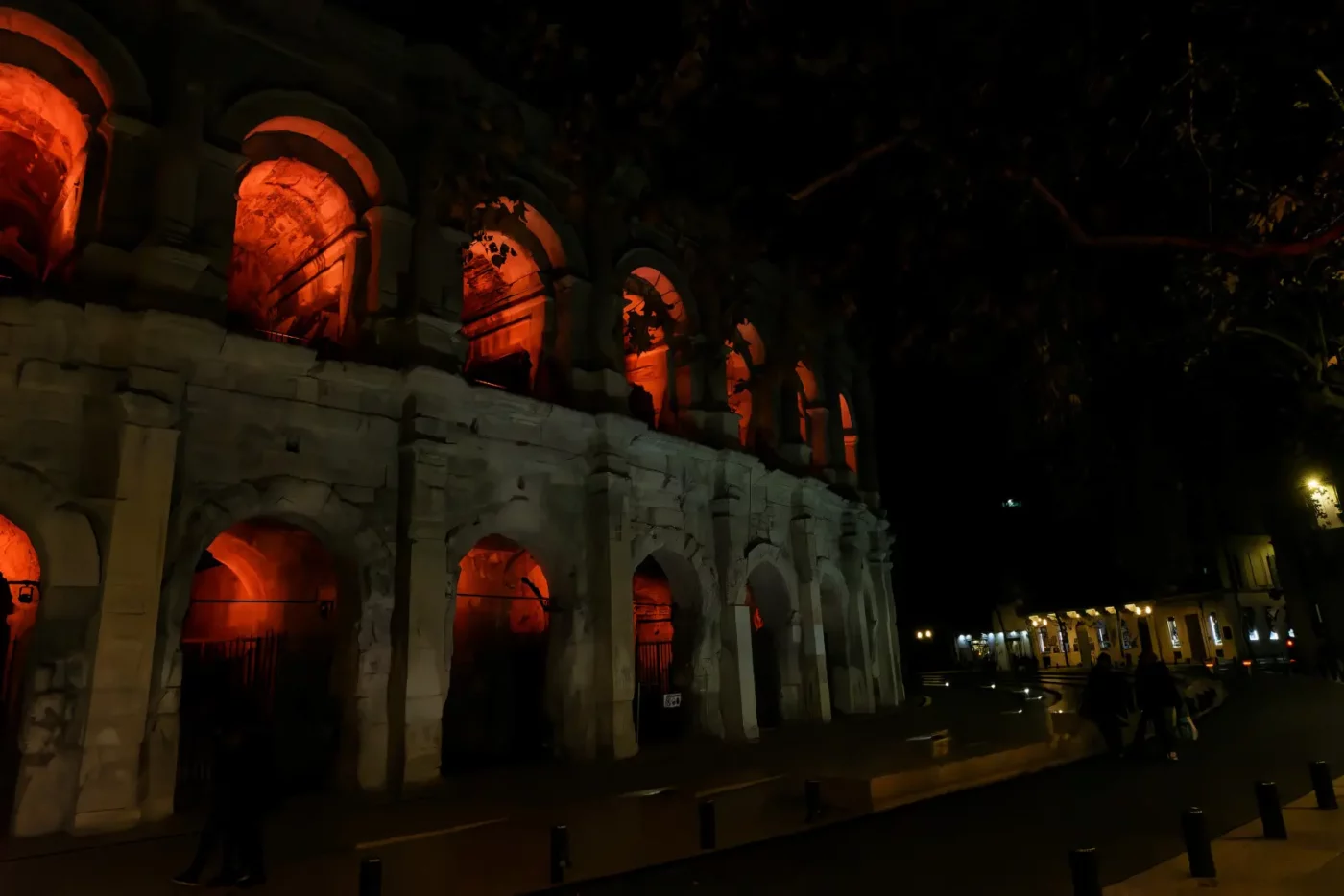 Boom dans les arènes de Nîmes la Contemporaine