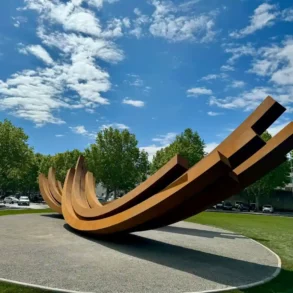 bernar-venet-arles