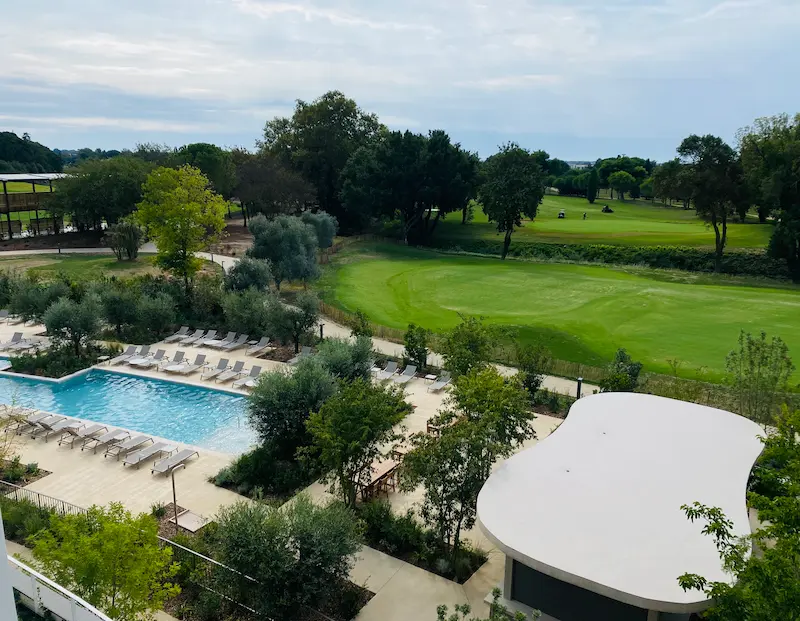 horizon-resort-massane