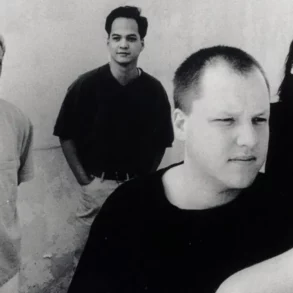 pixies-aux-arenes-de-nimes