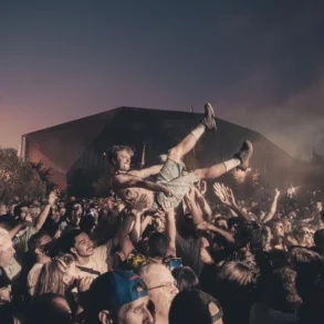 Public du festival This Is Not A Love Song à Paloma, édition 2026 – Beau Weekend