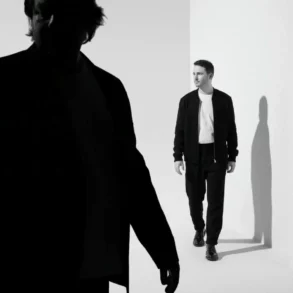 David Enhco et Marc Perrenoud sur scène rendant hommage à Chet Baker lors du concert Tribute to Chet à l’Ombrière d’Uzès.