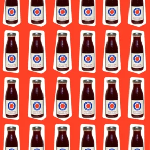 Bouteille de jus rouge La Grenade Française, élaborée à Nîmes à partir de grenades bio