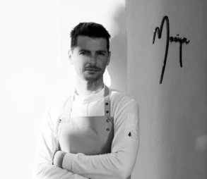 Chef Julien Caligo lors de l’édition 2026 de Vignes Toquées en Costières de Nîmes