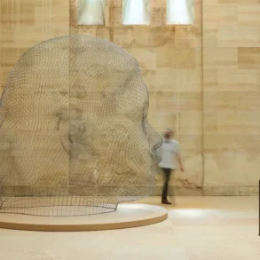 ete-2026-jaume-plensa-au-carre-sainte-anne