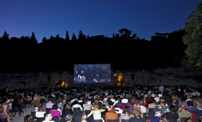 un-réalisateur-dans-la-ville-nîmes